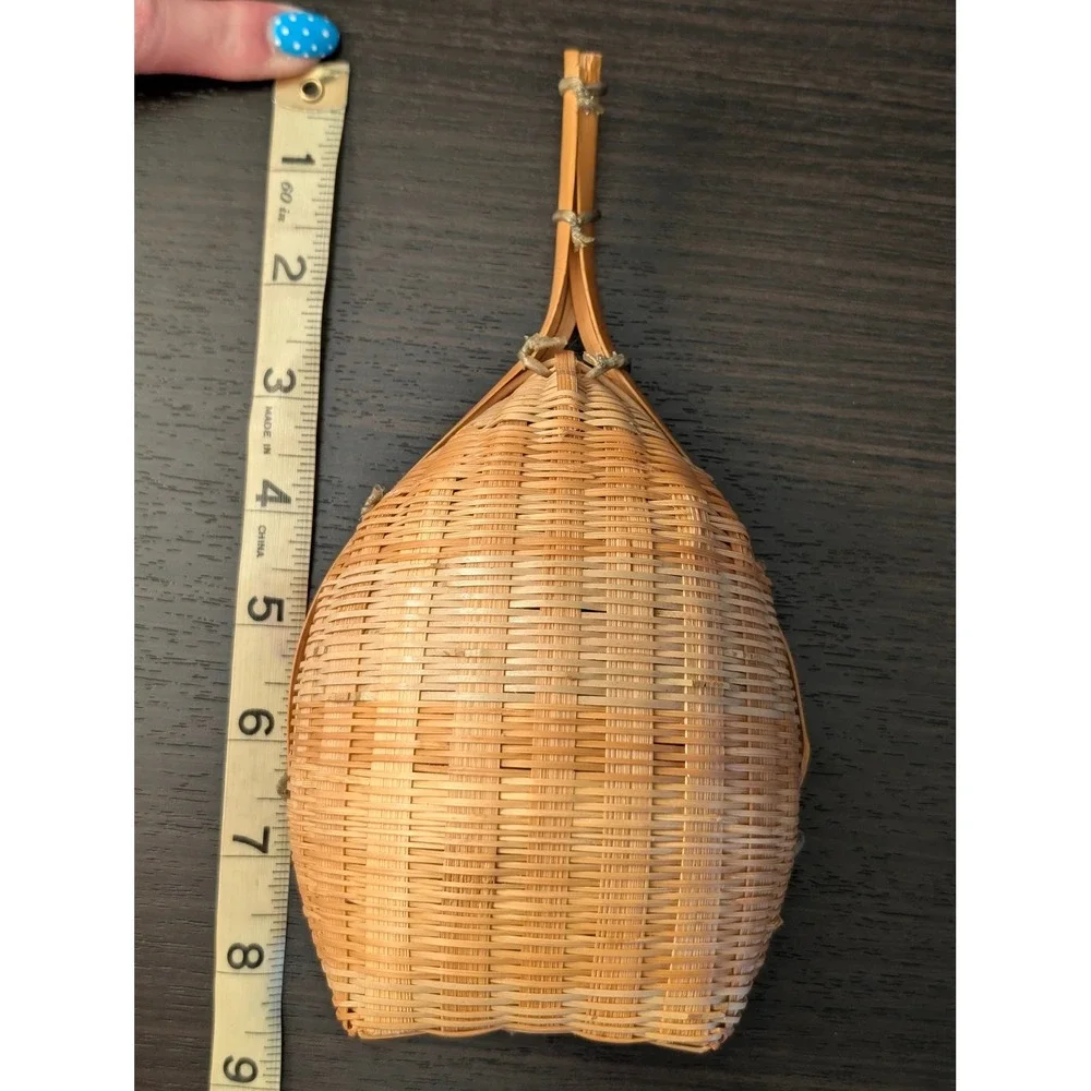 Vintage Hand‎ Woven Bamboo Scoop Basket Teardrop Shape Natural Wood Decor